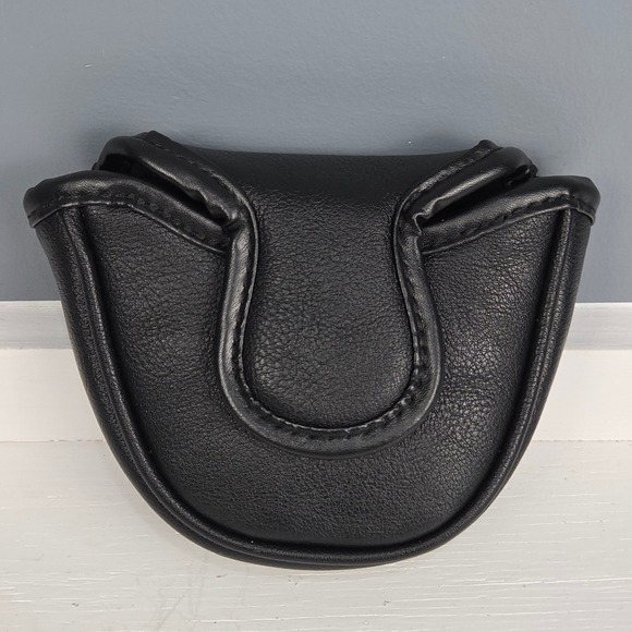 USA Black Red Golf Putter Headcover Magnetic Closure Soft Lining Protector New - Picture 2 of 4